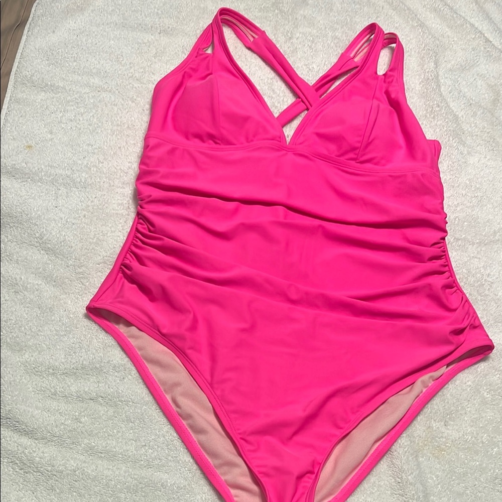 Cupshe Women's One Piece Swimsuit in Vibrant Pink